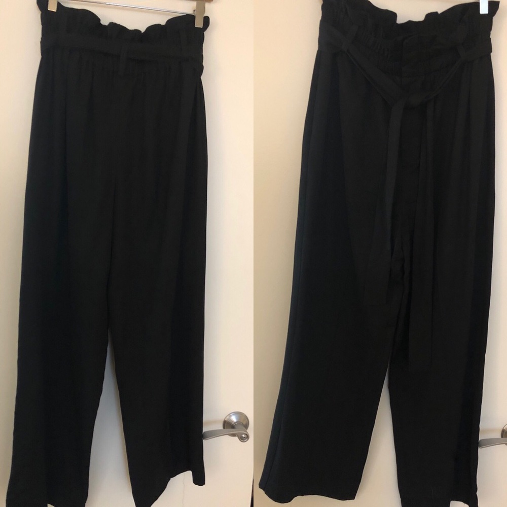 High waisted  J. Crew point sir paper bag pant.